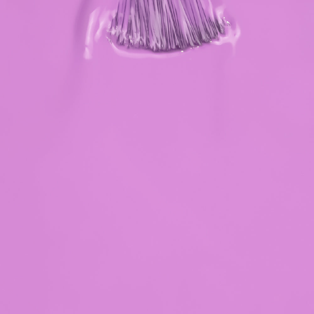 Application Vernis Gel INOCOS Maria Amora violet pastel néon sur ongles