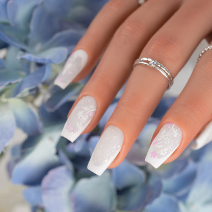 Application Potal Flake INOCOS Blanc Laiteux Flocons Argent – Effet métallisé argenté sur ongles gel UV/LED professionnel