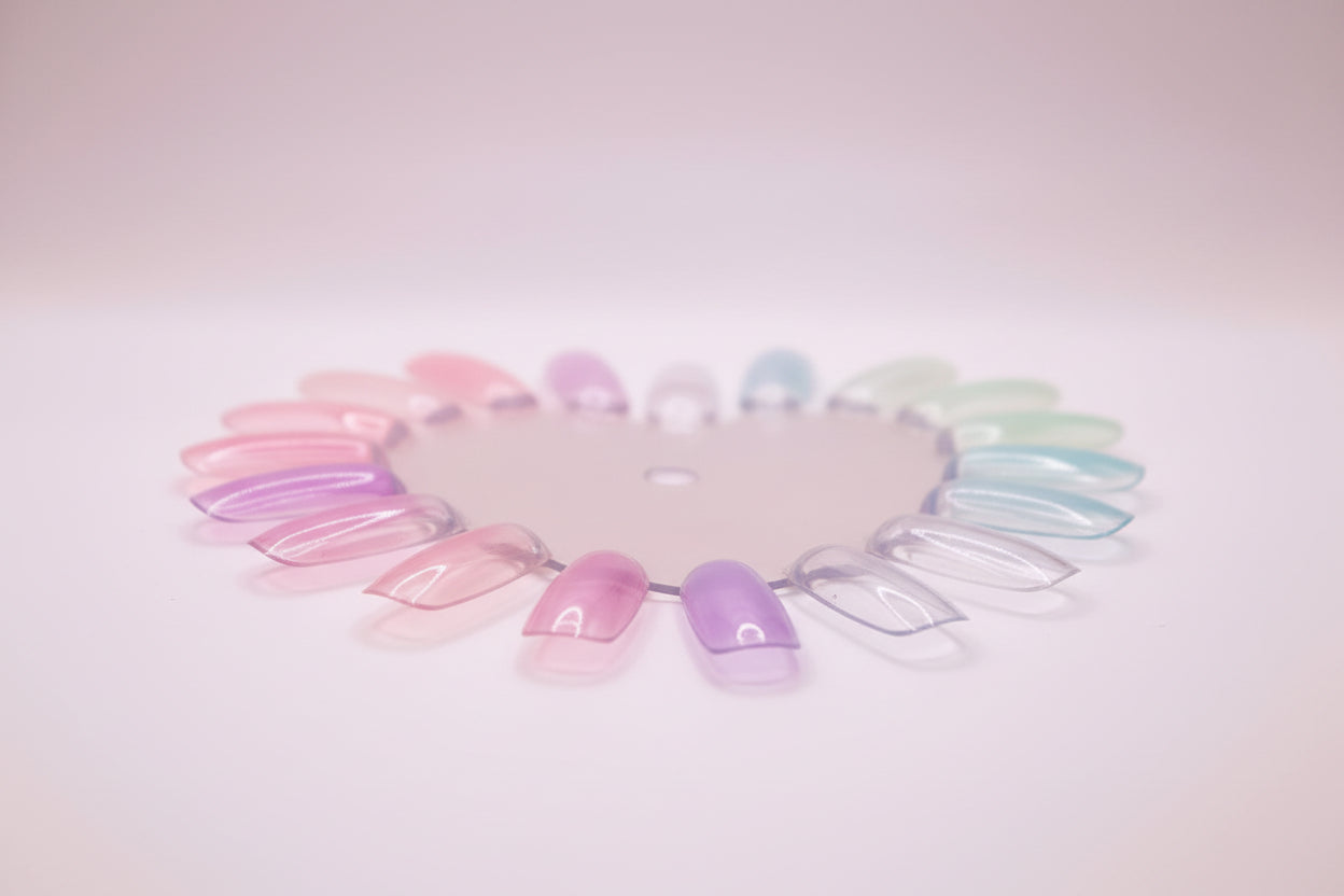 Nuancier Présentoir Coeur Todabonyta avec Vernis Gel – Présentoir professionnel couleurs vernis gel pour salon manucure