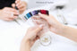 Présentoir nuanciers transparent carré 50 unités vide - Organisateur professionnel pour vernis gel